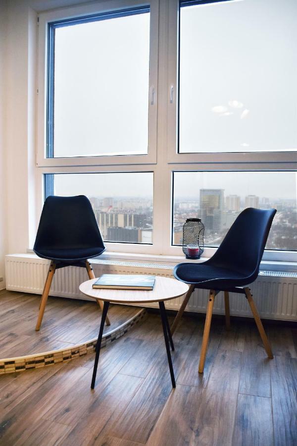 Apartments Aura Sky By Noclegi Renters Warszawa Exteriör bild